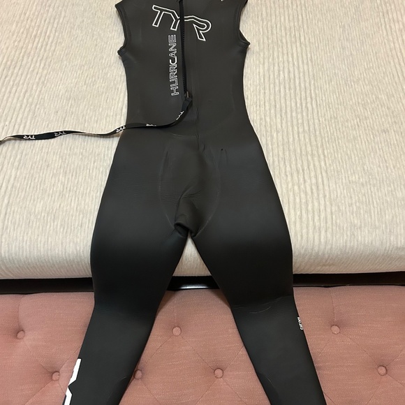 TYR hurricane wetsuit sleeveless - Picture 7 of 8